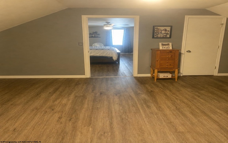 127 Willis Avenue, Bridgeport, West Virginia 26330, 3 Bedrooms Bedrooms, 7 Rooms Rooms,2 BathroomsBathrooms,Single Family Detached,For Sale,Willis,0,10166355