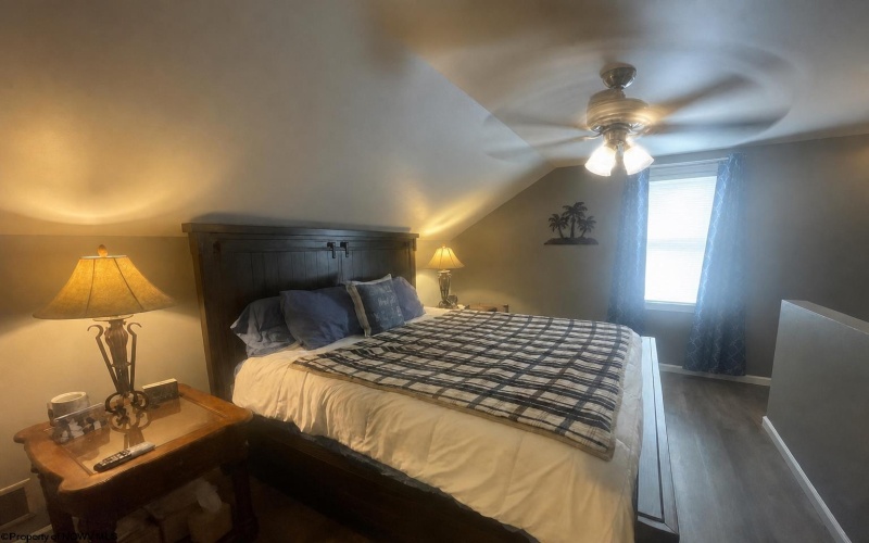127 Willis Avenue, Bridgeport, West Virginia 26330, 3 Bedrooms Bedrooms, 7 Rooms Rooms,2 BathroomsBathrooms,Single Family Detached,For Sale,Willis,0,10166355