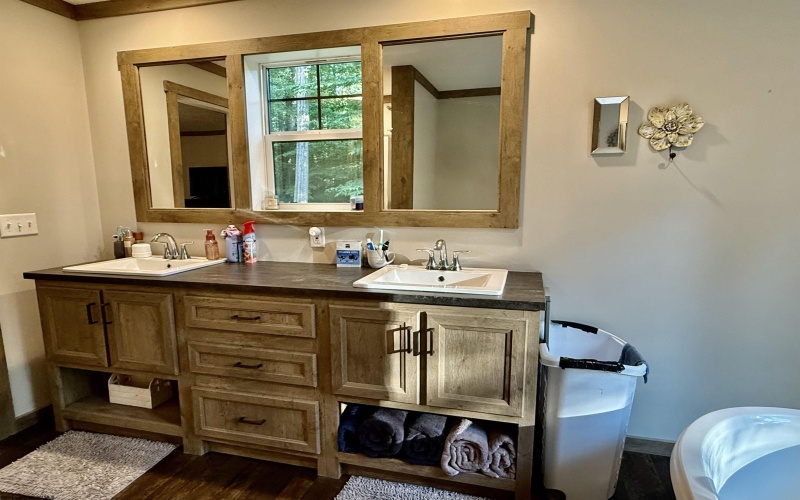 323 Long Run Road, Fairmont, West Virginia 26554, 3 Bedrooms Bedrooms, 7 Rooms Rooms,2 BathroomsBathrooms,Single Family Detached,For Sale,Long Run,0,10166358 323 Long Run Road, Fairmont, West Virginia 26554, 3 Bedrooms Bedrooms, 7 Rooms Rooms,2 BathroomsBathrooms,Single Family Detached,For Sale,Long Run,0,10166358