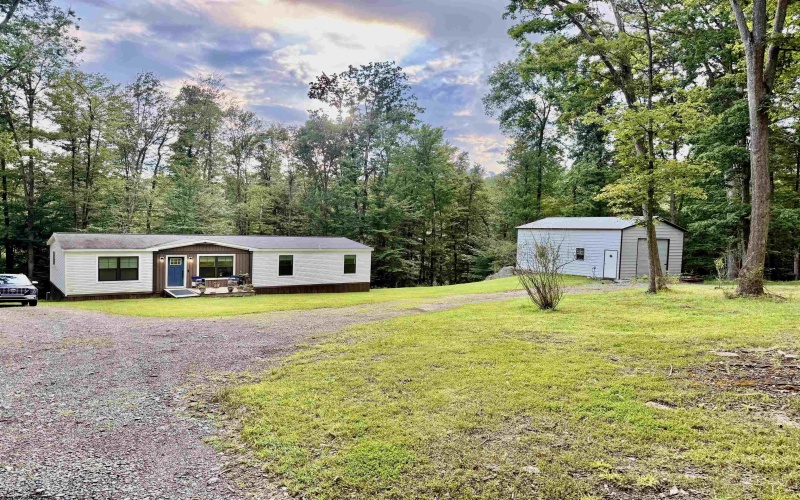 323 Long Run Road, Fairmont, West Virginia 26554, 3 Bedrooms Bedrooms, 7 Rooms Rooms,2 BathroomsBathrooms,Single Family Detached,For Sale,Long Run,0,10166358 323 Long Run Road, Fairmont, West Virginia 26554, 3 Bedrooms Bedrooms, 7 Rooms Rooms,2 BathroomsBathrooms,Single Family Detached,For Sale,Long Run,0,10166358