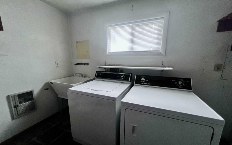 2 Sayer Street, Elkins, West Virginia 26241, 4 Bedrooms Bedrooms, 9 Rooms Rooms,2 BathroomsBathrooms,Single Family Detached,For Sale,Sayer,0,10166373 2 Sayer Street, Elkins, West Virginia 26241, 4 Bedrooms Bedrooms, 9 Rooms Rooms,2 BathroomsBathrooms,Single Family Detached,For Sale,Sayer,0,10166373