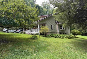 104 Rohrbough Street, Belington, West Virginia 26250, 4 Bedrooms Bedrooms, 9 Rooms Rooms,1 BathroomBathrooms,Single Family Detached,For Sale,Rohrbough,0,10166369