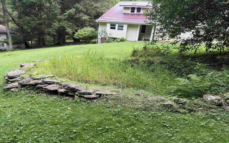 104 Rohrbough Street, Belington, West Virginia 26250, 4 Bedrooms Bedrooms, 9 Rooms Rooms,1 BathroomBathrooms,Single Family Detached,For Sale,Rohrbough,0,10166369 104 Rohrbough Street, Belington, West Virginia 26250, 4 Bedrooms Bedrooms, 9 Rooms Rooms,1 BathroomBathrooms,Single Family Detached,For Sale,Rohrbough,0,10166369