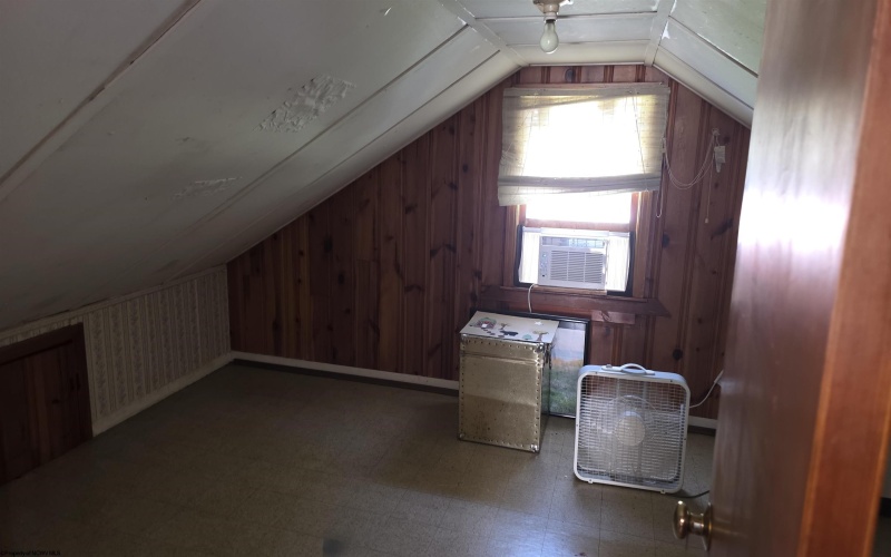 704 FILES CREEK Road, Beverly, West Virginia 26253, 4 Bedrooms Bedrooms, 9 Rooms Rooms,1 BathroomBathrooms,Single Family Detached,For Sale,FILES CREEK,0,10166372
