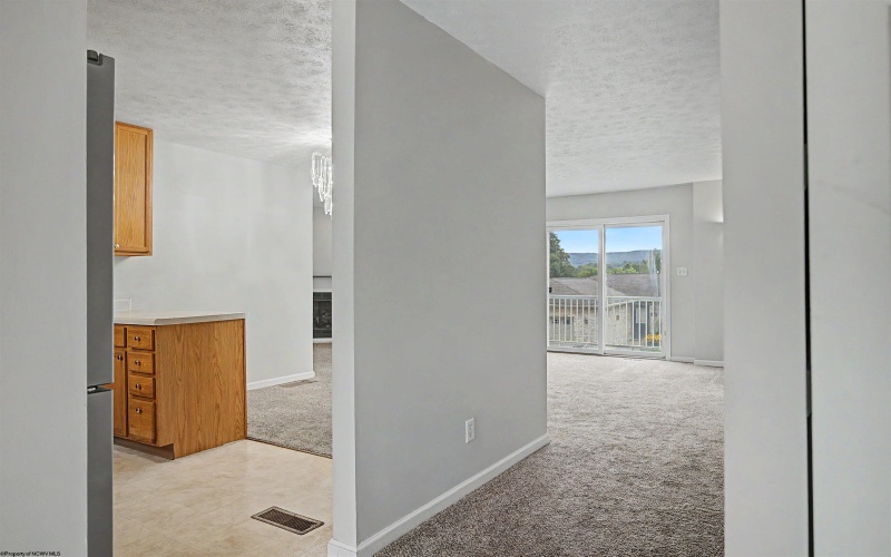 302 PIERPONT HEIGHTS Drive, Morgantown, West Virginia 26508, 4 Bedrooms Bedrooms, 11 Rooms Rooms,4 BathroomsBathrooms,Single Family Attached,For Sale,PIERPONT HEIGHTS,0,10166375