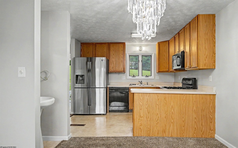 302 PIERPONT HEIGHTS Drive, Morgantown, West Virginia 26508, 4 Bedrooms Bedrooms, 11 Rooms Rooms,4 BathroomsBathrooms,Single Family Attached,For Sale,PIERPONT HEIGHTS,0,10166375