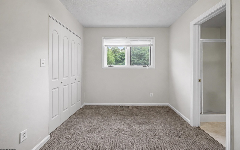 302 PIERPONT HEIGHTS Drive, Morgantown, West Virginia 26508, 4 Bedrooms Bedrooms, 11 Rooms Rooms,4 BathroomsBathrooms,Single Family Attached,For Sale,PIERPONT HEIGHTS,0,10166375