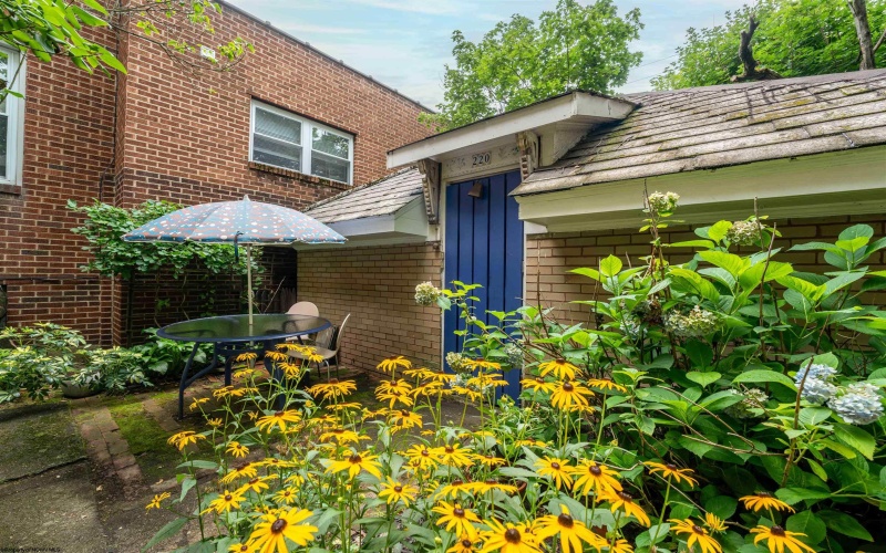 220 Grand Street, Morgantown, West Virginia 26501, 4 Bedrooms Bedrooms, 10 Rooms Rooms,1 BathroomBathrooms,Single Family Detached,For Sale,Grand,0,10166374 220 Grand Street, Morgantown, West Virginia 26501, 4 Bedrooms Bedrooms, 10 Rooms Rooms,1 BathroomBathrooms,Single Family Detached,For Sale,Grand,0,10166374