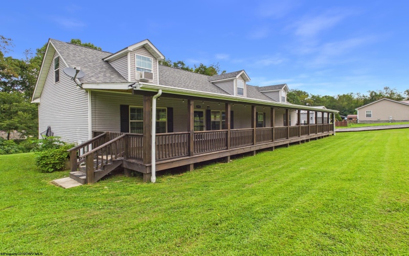 395 Burnside Addition Road, Jane Lew, West Virginia 26378, 4 Bedrooms Bedrooms, 8 Rooms Rooms,2 BathroomsBathrooms,Single Family Detached,For Sale,Burnside Addition,0,10166378