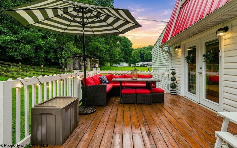 1558 Davisson Run Road, Clarksburg, West Virginia 26301, 3 Bedrooms Bedrooms, 6 Rooms Rooms,2 BathroomsBathrooms,Single Family Detached,For Sale,Davisson Run,0,10166387