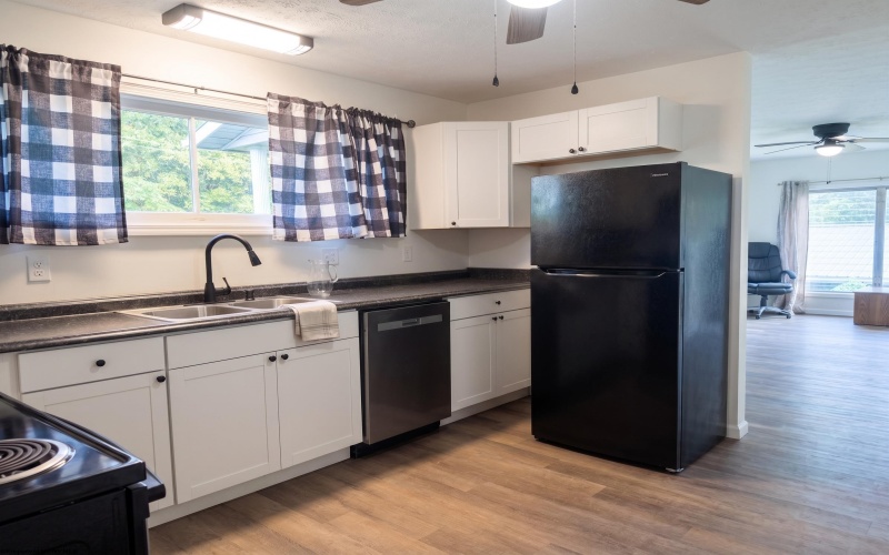 111 Ullom Street, Fairmont, West Virginia 26554, 2 Bedrooms Bedrooms, 5 Rooms Rooms,1 BathroomBathrooms,Single Family Detached,For Sale,Ullom,0,10166388 111 Ullom Street, Fairmont, West Virginia 26554, 2 Bedrooms Bedrooms, 5 Rooms Rooms,1 BathroomBathrooms,Single Family Detached,For Sale,Ullom,0,10166388