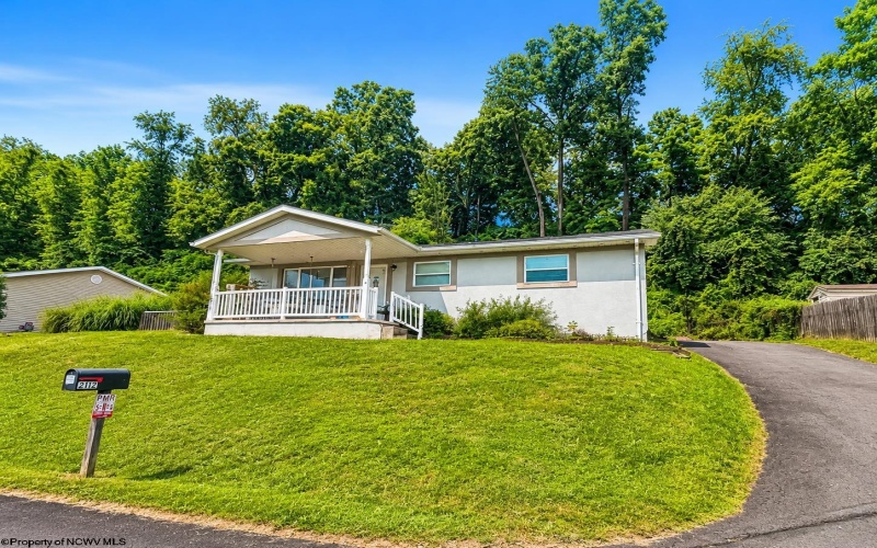 2112 Cherry Street, Morgantown, West Virginia 26505, 3 Bedrooms Bedrooms, 6 Rooms Rooms,1 BathroomBathrooms,Single Family Detached,For Sale,Cherry,0,10166389