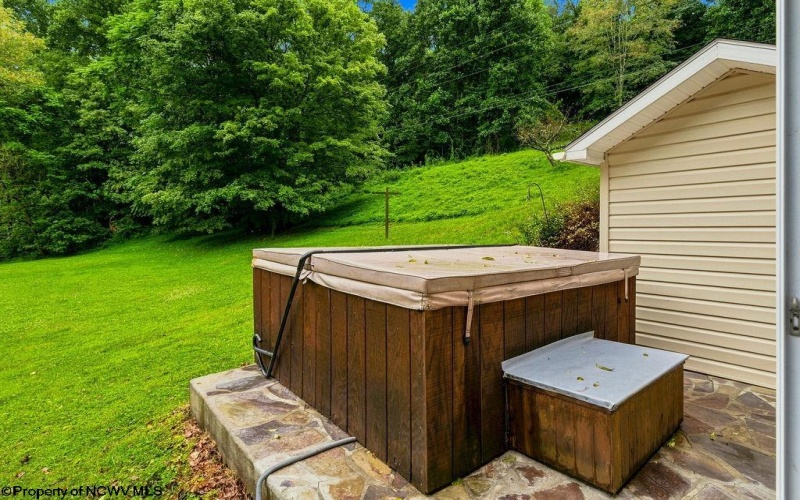 1612 Davisson Run Road, Clarksburg, West Virginia 26301, 4 Bedrooms Bedrooms, 11 Rooms Rooms,2 BathroomsBathrooms,Single Family Detached,For Sale,Davisson Run,0,10166390