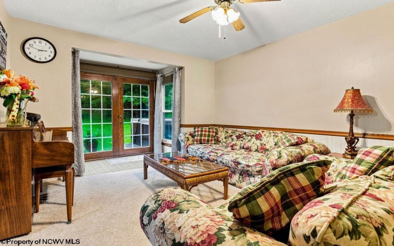 1612 Davisson Run Road, Clarksburg, West Virginia 26301, 4 Bedrooms Bedrooms, 11 Rooms Rooms,2 BathroomsBathrooms,Single Family Detached,For Sale,Davisson Run,0,10166390
