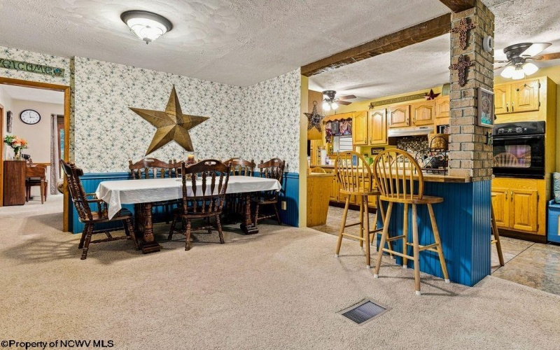 1612 Davisson Run Road, Clarksburg, West Virginia 26301, 4 Bedrooms Bedrooms, 11 Rooms Rooms,2 BathroomsBathrooms,Single Family Detached,For Sale,Davisson Run,0,10166390