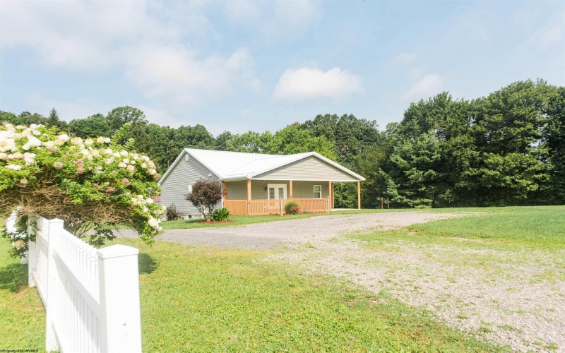 10754 Preston Highway, Bruceton Mills, West Virginia 26525, 3 Bedrooms Bedrooms, 6 Rooms Rooms,1 BathroomBathrooms,Single Family Detached,For Sale,Preston,0,10166403
