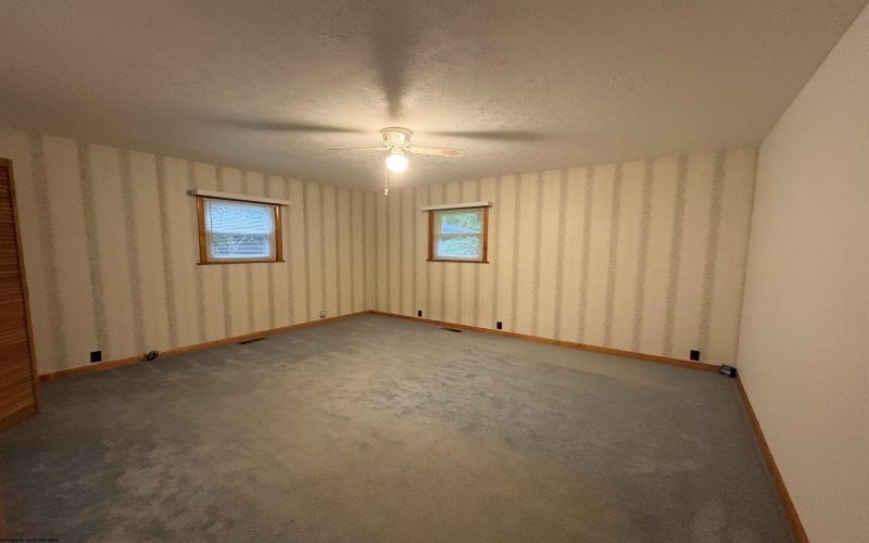 1726 Flaggy Meadow Road, Mannington, West Virginia 26582, 3 Bedrooms Bedrooms, 6 Rooms Rooms,1 BathroomBathrooms,Single Family Detached,For Sale,Flaggy Meadow,0,10166394