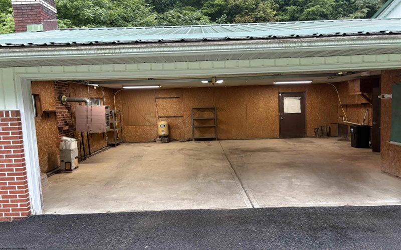 1726 Flaggy Meadow Road, Mannington, West Virginia 26582, 3 Bedrooms Bedrooms, 6 Rooms Rooms,1 BathroomBathrooms,Single Family Detached,For Sale,Flaggy Meadow,0,10166394