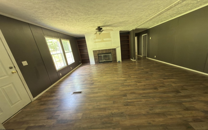 1293 Flag Run Road, Clarksburg, West Virginia 26301, 3 Bedrooms Bedrooms, 6 Rooms Rooms,2 BathroomsBathrooms,Single Family Detached,For Sale,Flag Run,0,10166396