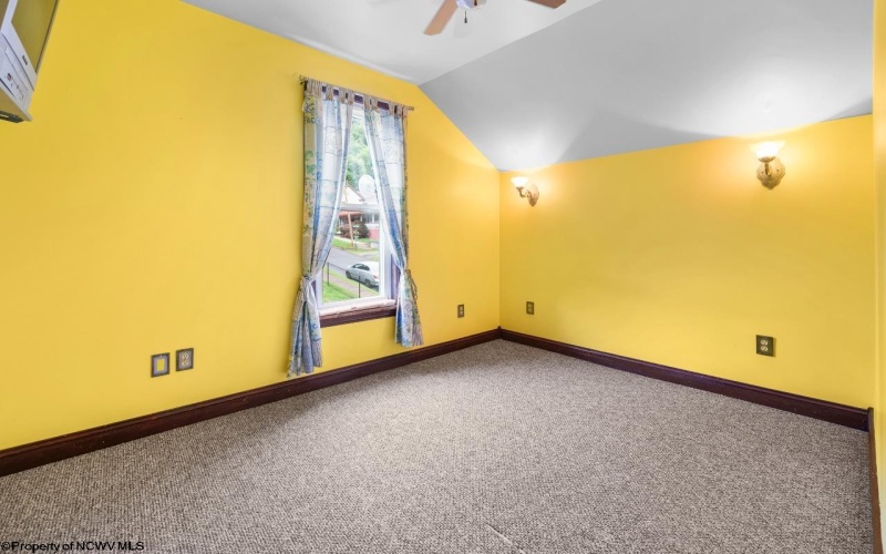 401 Jefferson Street, Mannington, West Virginia 26582, 3 Bedrooms Bedrooms, 8 Rooms Rooms,2 BathroomsBathrooms,Single Family Detached,For Sale,Jefferson,0,10166399