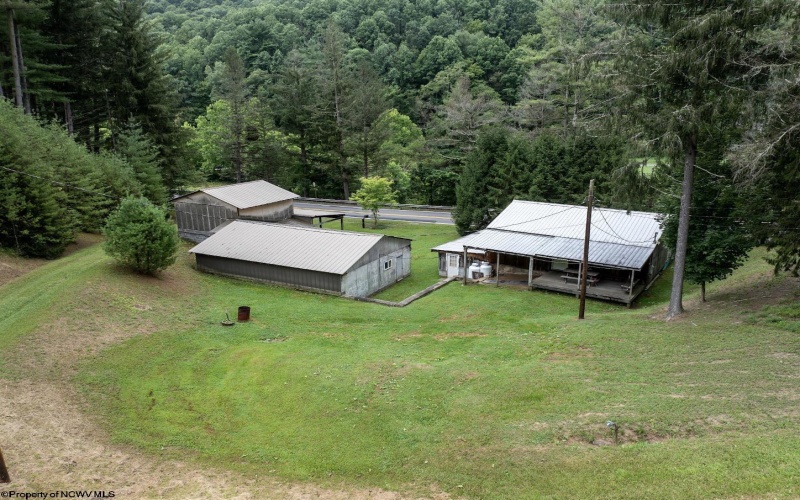 7816 Husky Highway, Mannington, West Virginia 26582, 1 Bedroom Bedrooms, 5 Rooms Rooms,1 BathroomBathrooms,Single Family Detached,For Sale,Husky,0,10166400