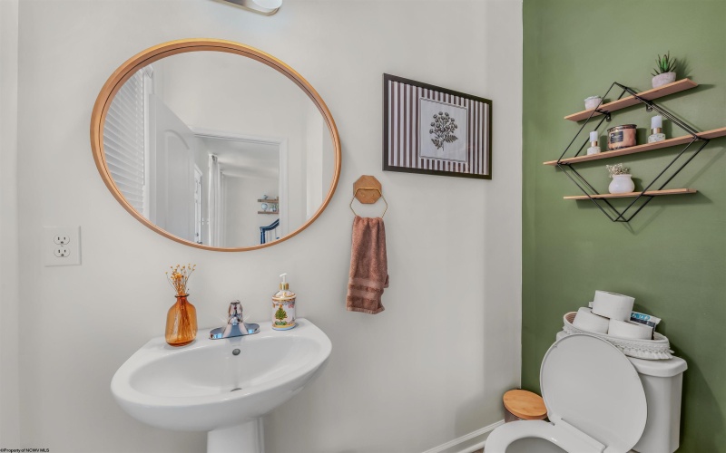 204 Santorini Avenue, Morgantown, West Virginia 26508, 5 Bedrooms Bedrooms, 15 Rooms Rooms,3 BathroomsBathrooms,Single Family Detached,For Sale,Santorini,0,10166402