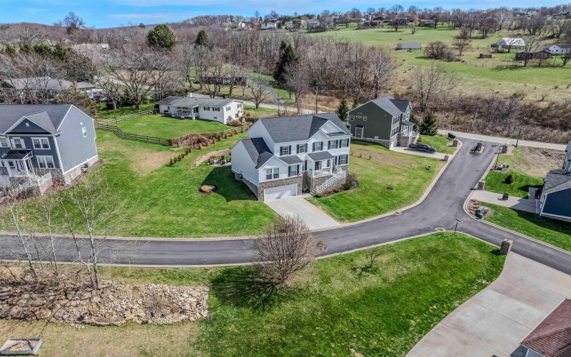 204 Santorini Avenue, Morgantown, West Virginia 26508, 5 Bedrooms Bedrooms, 15 Rooms Rooms,3 BathroomsBathrooms,Single Family Detached,For Sale,Santorini,0,10166402