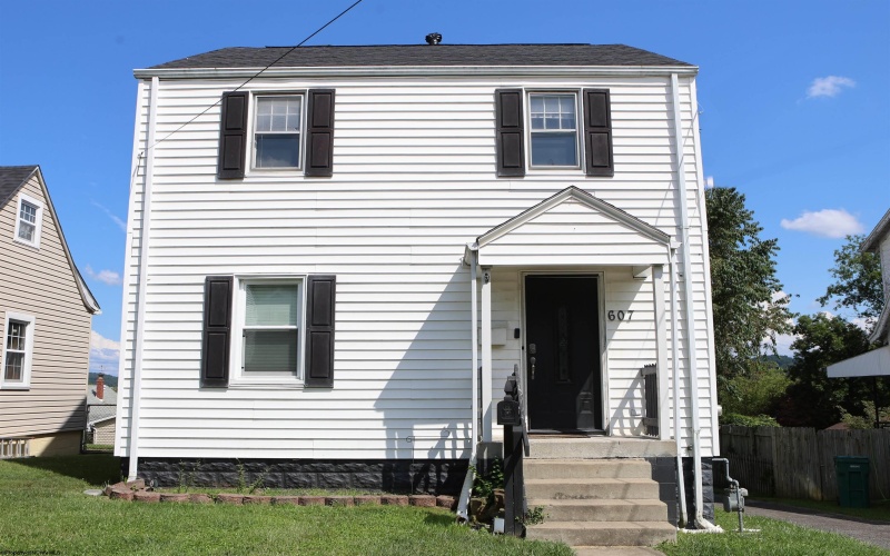 607 Joseph Street, Clarksburg, West Virginia 26301, 3 Bedrooms Bedrooms, 7 Rooms Rooms,1 BathroomBathrooms,Single Family Detached,For Sale,Joseph,0,10166417