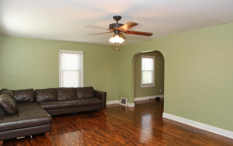 607 Joseph Street, Clarksburg, West Virginia 26301, 3 Bedrooms Bedrooms, 7 Rooms Rooms,1 BathroomBathrooms,Single Family Detached,For Sale,Joseph,0,10166417