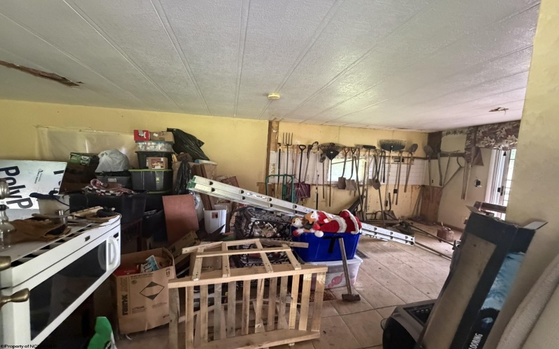 252 Gateway Road, Wallace, West Virginia 26448, 3 Bedrooms Bedrooms, 6 Rooms Rooms,2 BathroomsBathrooms,Single Family Detached,For Sale,Gateway,0,10166412