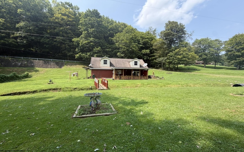 252 Gateway Road, Wallace, West Virginia 26448, 3 Bedrooms Bedrooms, 6 Rooms Rooms,2 BathroomsBathrooms,Single Family Detached,For Sale,Gateway,0,10166412