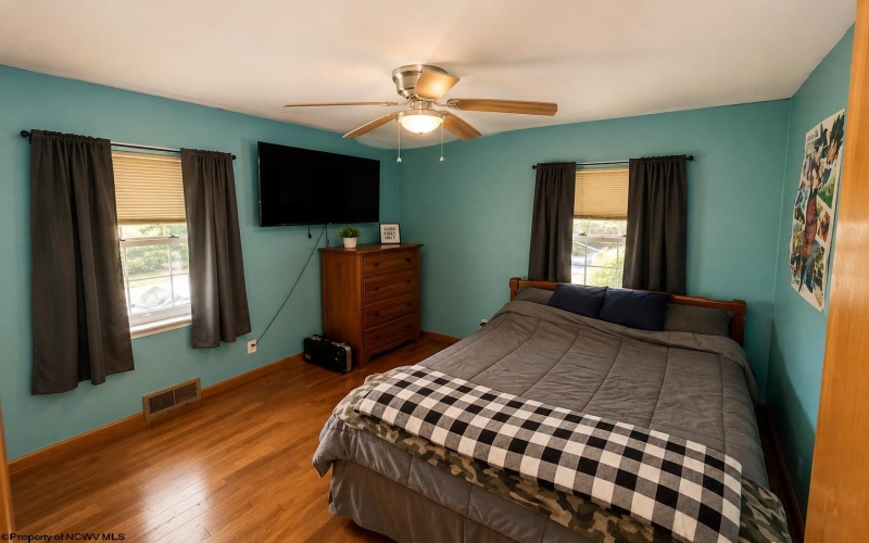 106 Cordelia Avenue, Fairmont, West Virginia 26554, 3 Bedrooms Bedrooms, 10 Rooms Rooms,2 BathroomsBathrooms,Single Family Detached,For Sale,Cordelia,0,10166411