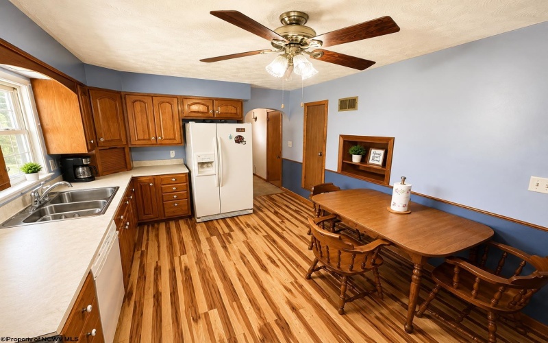 106 Cordelia Avenue, Fairmont, West Virginia 26554, 3 Bedrooms Bedrooms, 10 Rooms Rooms,2 BathroomsBathrooms,Single Family Detached,For Sale,Cordelia,0,10166411