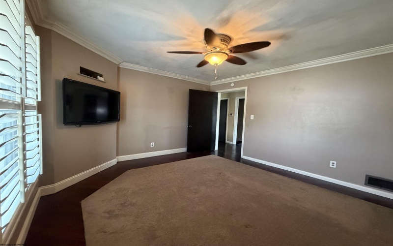 104 1/2 Maryland Avenue, Clarksburg, West Virginia 26301, 2 Bedrooms Bedrooms, 5 Rooms Rooms,1 BathroomBathrooms,Single Family Detached,For Sale,Maryland,0,10166408