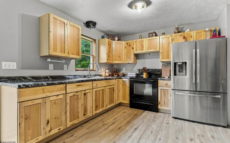 1366 Deer Haven Road, Bruceton Mills, West Virginia 26525, 3 Bedrooms Bedrooms, 5 Rooms Rooms,1 BathroomBathrooms,Single Family Detached,For Sale,Deer Haven,0,10166405