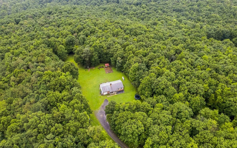 1366 Deer Haven Road, Bruceton Mills, West Virginia 26525, 3 Bedrooms Bedrooms, 5 Rooms Rooms,1 BathroomBathrooms,Single Family Detached,For Sale,Deer Haven,0,10166405