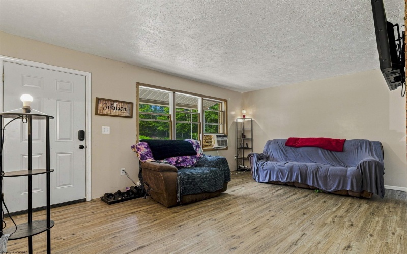 1366 Deer Haven Road, Bruceton Mills, West Virginia 26525, 3 Bedrooms Bedrooms, 5 Rooms Rooms,1 BathroomBathrooms,Single Family Detached,For Sale,Deer Haven,0,10166405