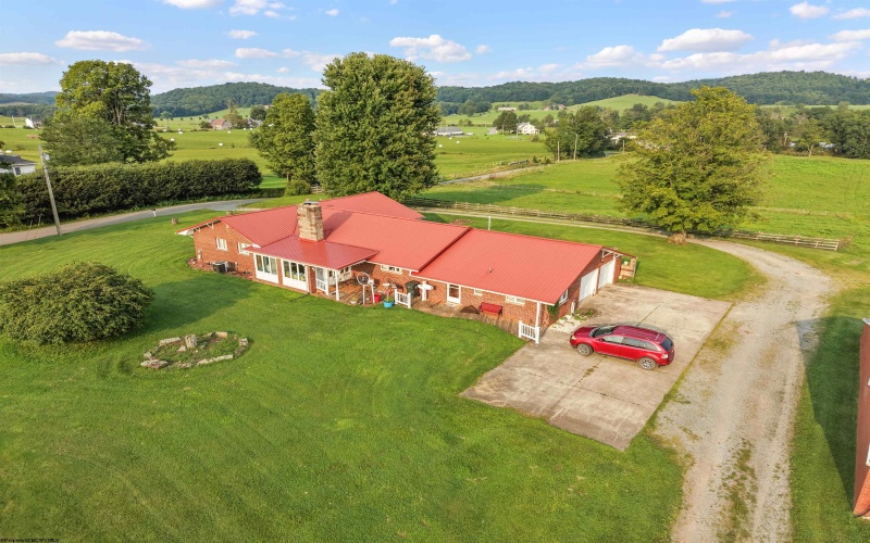 197 Spruce Fork Road, Buckhannon, West Virginia 26201, 4 Bedrooms Bedrooms, 11 Rooms Rooms,3 BathroomsBathrooms,Single Family Detached,For Sale,Spruce Fork,0,10166404