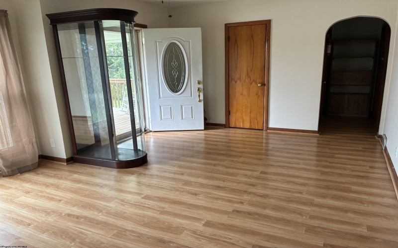 1106 Harvatis Street, Morgantown, West Virginia 26508, 2 Bedrooms Bedrooms, 5 Rooms Rooms,1 BathroomBathrooms,Single Family Detached,For Sale,Harvatis,0,10166418