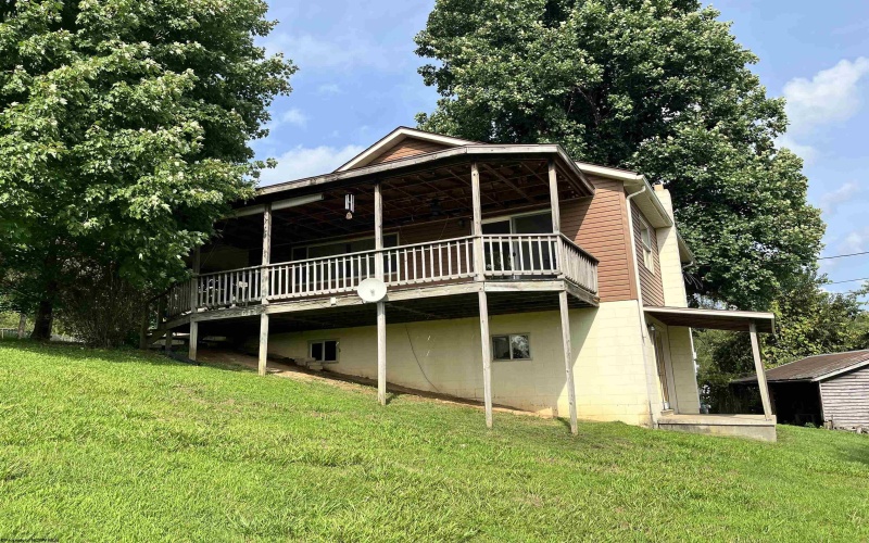 493 Sandy Avenue, Buckhannon, West Virginia 26201-0000, 4 Bedrooms Bedrooms, 8 Rooms Rooms,2 BathroomsBathrooms,Single Family Detached,For Sale,Sandy,0,10166433