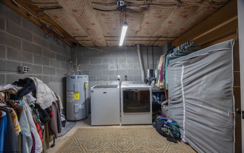 9555 George Washington Highway, Bridgeport, West Virginia 26330, 2 Bedrooms Bedrooms, 6 Rooms Rooms,2 BathroomsBathrooms,Single Family Detached,For Sale,George Washington,0,10166431