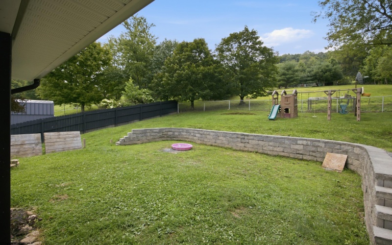 9555 George Washington Highway, Bridgeport, West Virginia 26330, 2 Bedrooms Bedrooms, 6 Rooms Rooms,2 BathroomsBathrooms,Single Family Detached,For Sale,George Washington,0,10166431