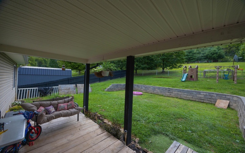 9555 George Washington Highway, Bridgeport, West Virginia 26330, 2 Bedrooms Bedrooms, 6 Rooms Rooms,2 BathroomsBathrooms,Single Family Detached,For Sale,George Washington,0,10166431