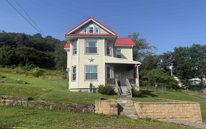 234 THAYER Street, Grafton, West Virginia 26354, 3 Bedrooms Bedrooms, 8 Rooms Rooms,1 BathroomBathrooms,Single Family Detached,For Sale,THAYER,0,10166423