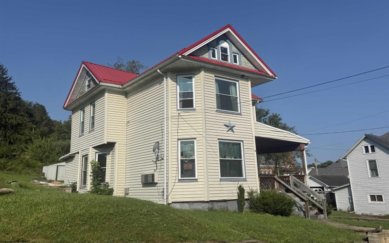 234 THAYER Street, Grafton, West Virginia 26354, 3 Bedrooms Bedrooms, 8 Rooms Rooms,1 BathroomBathrooms,Single Family Detached,For Sale,THAYER,0,10166423