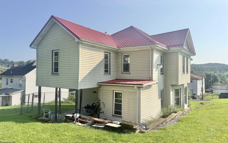 234 THAYER Street, Grafton, West Virginia 26354, 3 Bedrooms Bedrooms, 8 Rooms Rooms,1 BathroomBathrooms,Single Family Detached,For Sale,THAYER,0,10166423