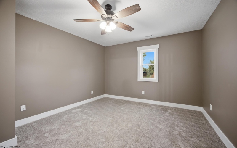202 Western Avenue, Westover, West Virginia 26501, 3 Bedrooms Bedrooms, 6 Rooms Rooms,1 BathroomBathrooms,Single Family Detached,For Sale,Western,0,10166420
