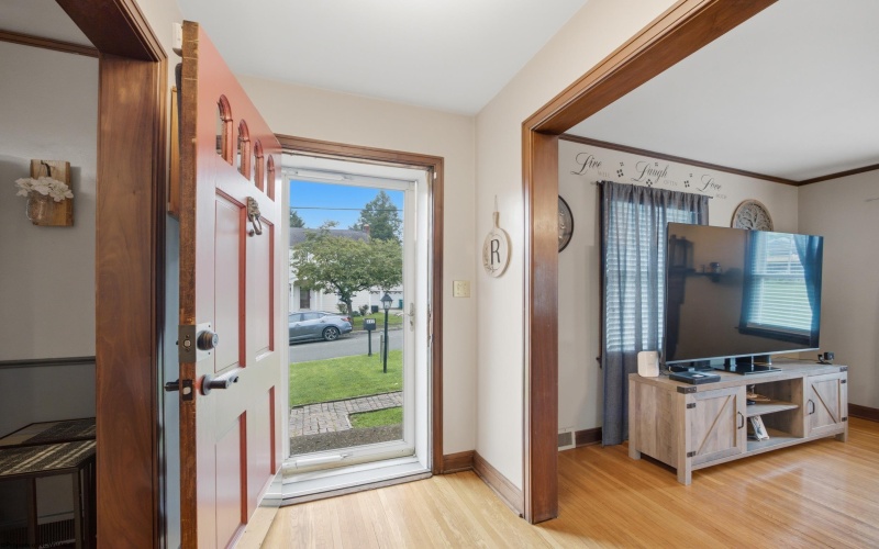 317 Spring Avenue, Clarksburg, West Virginia 26301, 3 Bedrooms Bedrooms, 7 Rooms Rooms,2 BathroomsBathrooms,Single Family Detached,For Sale,Spring,0,10166424 317 Spring Avenue, Clarksburg, West Virginia 26301, 3 Bedrooms Bedrooms, 7 Rooms Rooms,2 BathroomsBathrooms,Single Family Detached,For Sale,Spring,0,10166424
