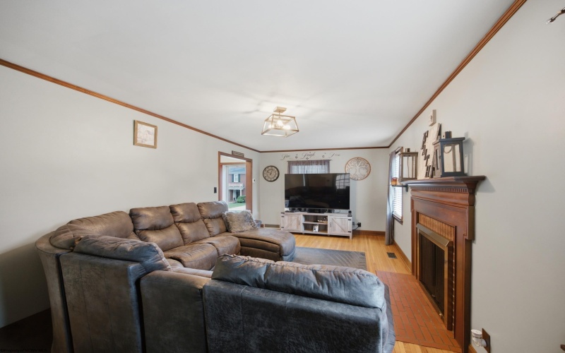 317 Spring Avenue, Clarksburg, West Virginia 26301, 3 Bedrooms Bedrooms, 7 Rooms Rooms,2 BathroomsBathrooms,Single Family Detached,For Sale,Spring,0,10166424 317 Spring Avenue, Clarksburg, West Virginia 26301, 3 Bedrooms Bedrooms, 7 Rooms Rooms,2 BathroomsBathrooms,Single Family Detached,For Sale,Spring,0,10166424