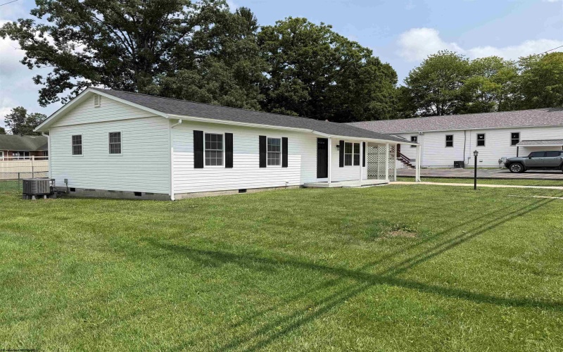 706 Central Street, Elkins, West Virginia 26241, 4 Bedrooms Bedrooms, 8 Rooms Rooms,2 BathroomsBathrooms,Single Family Detached,For Sale,Central,0,10166425